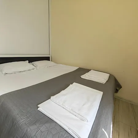 Апартаменти With Free Pool And Parking Space Бяла