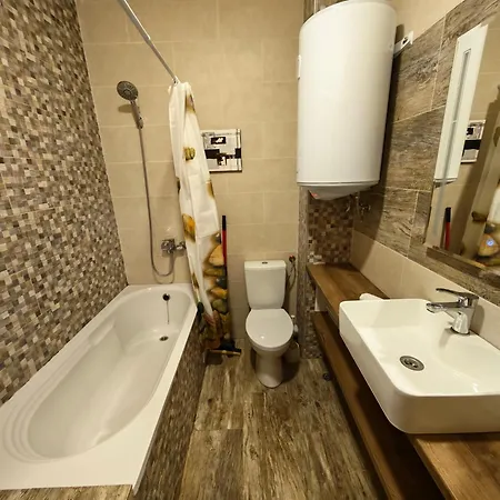 With Free Pool And Parking Space * Бяла